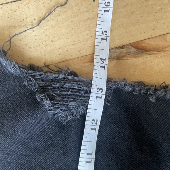 American Eagle Skirt Womens Size 6‎ Black Denim Mini Pockets Distressed Casual - Picture 8 of 8